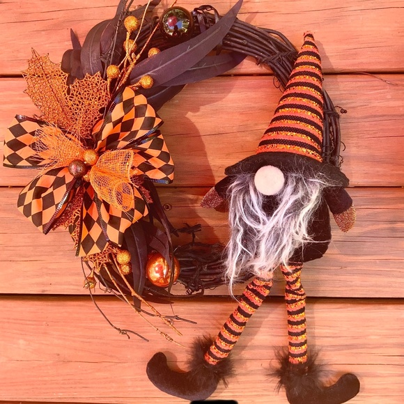 Fall Gnome on a Wreath - Picture 1 of 1